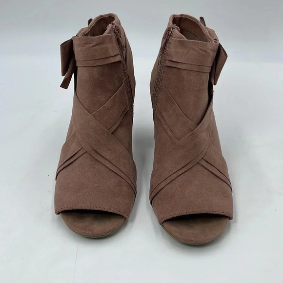 LC Lauren Conrad Womens  Ankle Boots Shoes Bootie Party Mauve Side Bow - Picture 2 of 6